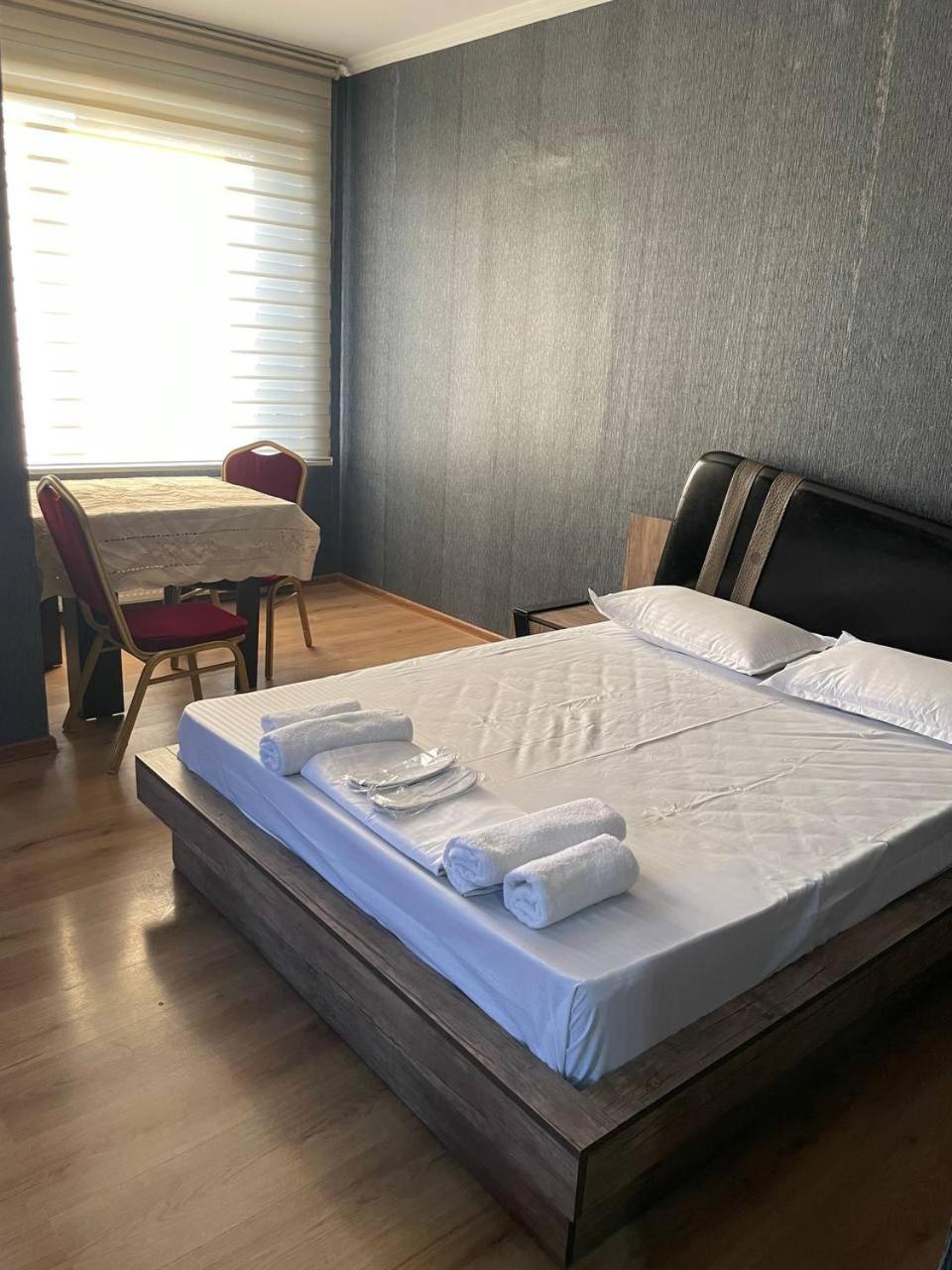 Hotel Like Tbilisi Bagian luar foto